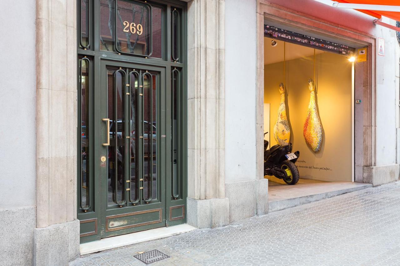 Sagrada Familia Butterfly Apartment Barcelona Exterior foto
